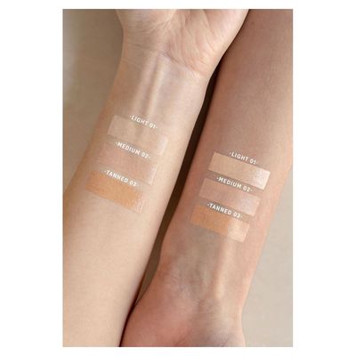 LAVERA Vitamin Skin Tint medium 02